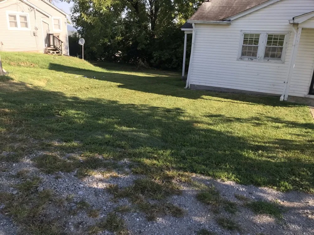 Expert lawn mowing service experts serving Jefferson City, TN - Family Forever Lawn Care