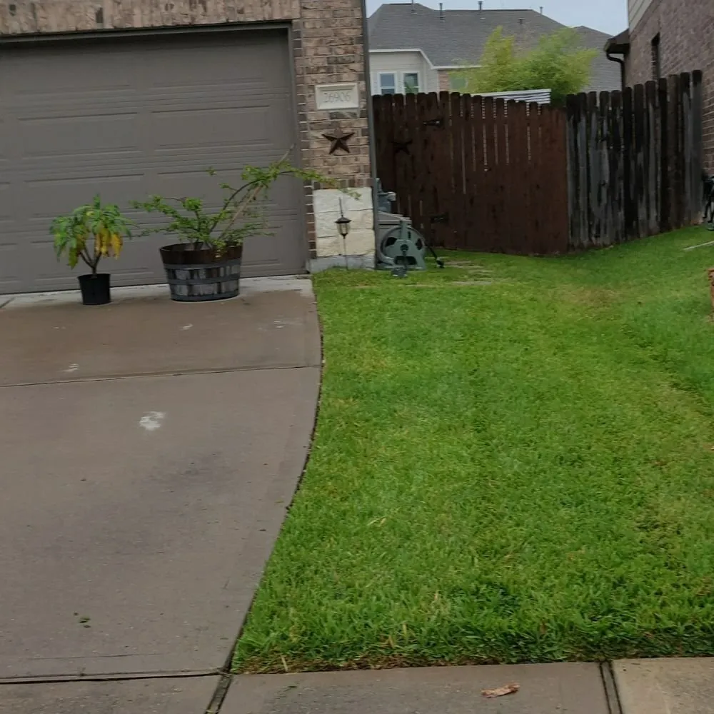 Custom lawn care service in Houston, TX by Family Greenscape