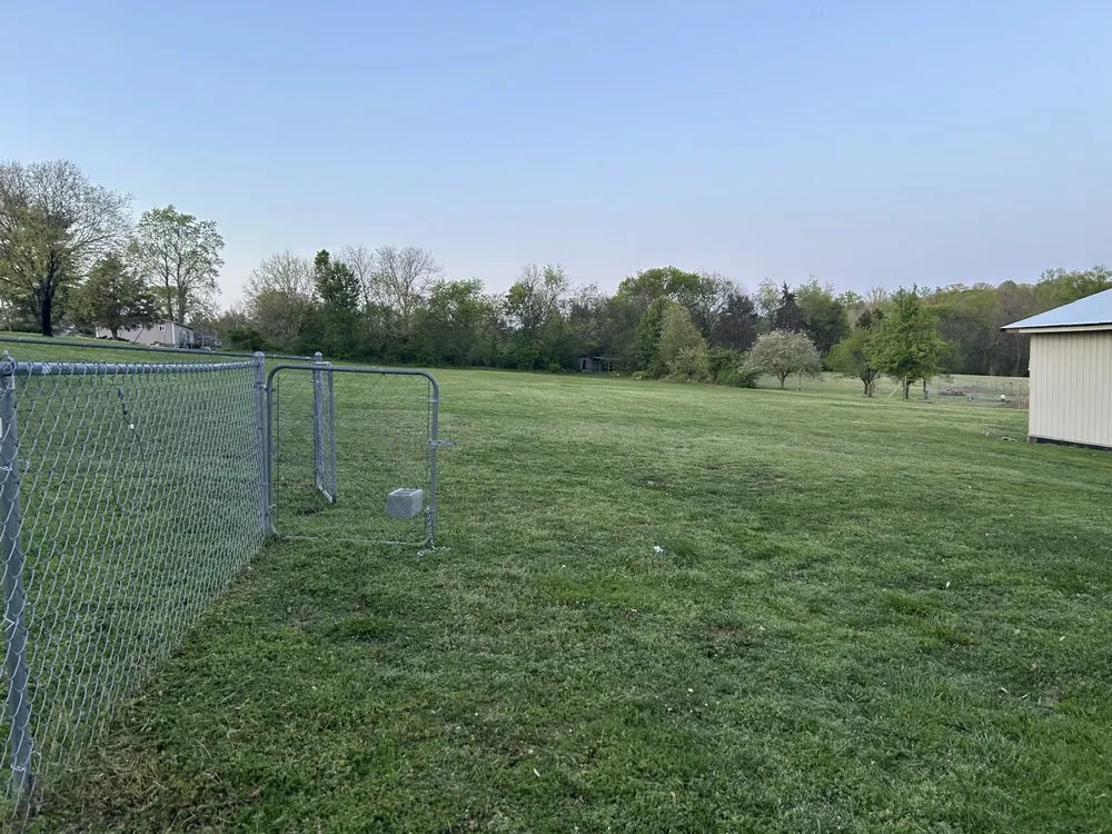 Custom lawn care service for year-round maintenance across Maryville, TN - Family Kuts Lawncare