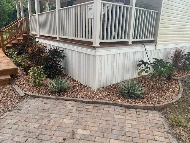 Custom lawn mowing service in Arcadia, FL by Family Landscaping