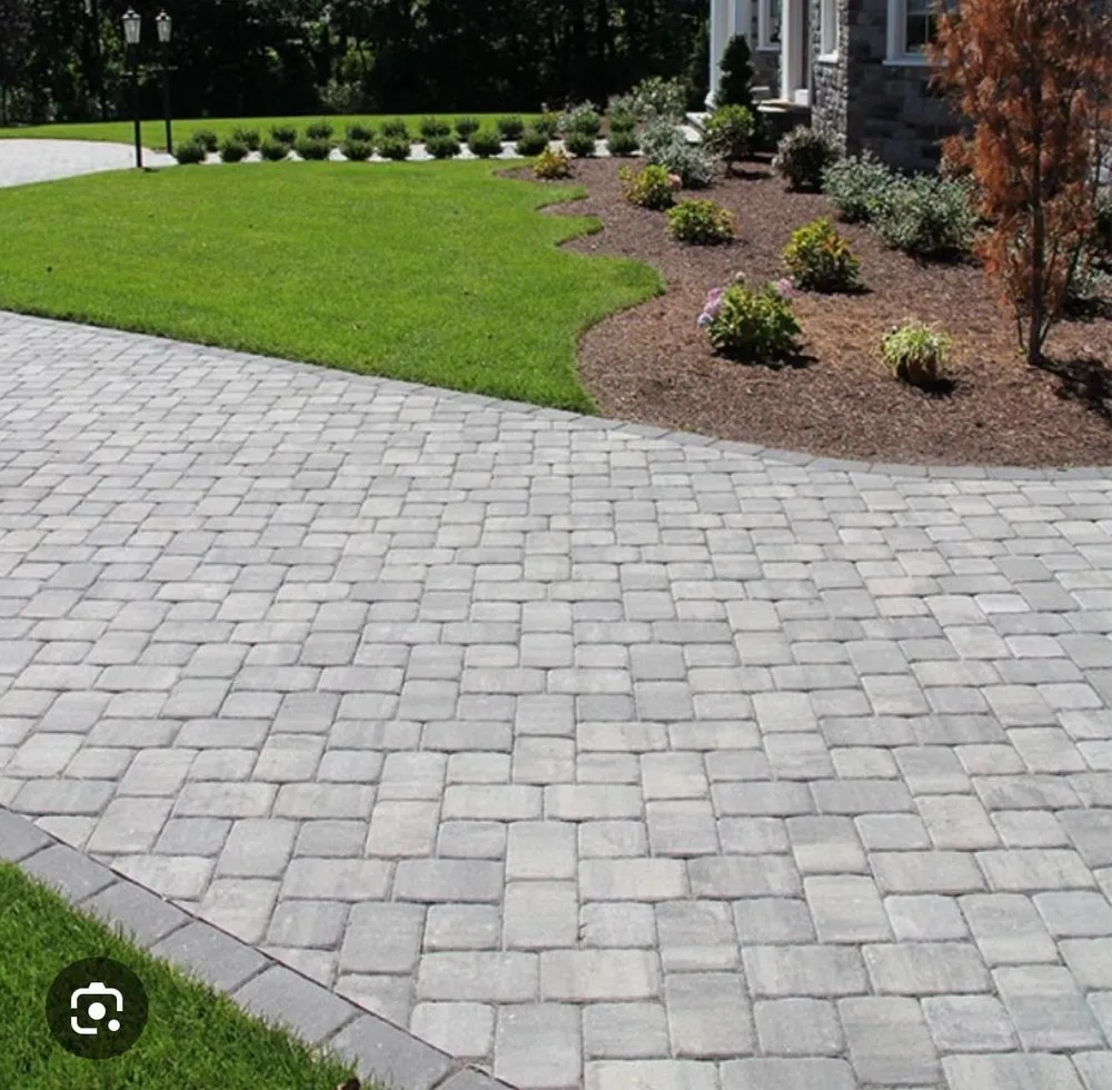 Reliable lawn care service experts serving Tonopah, AZ - Family Landscaping