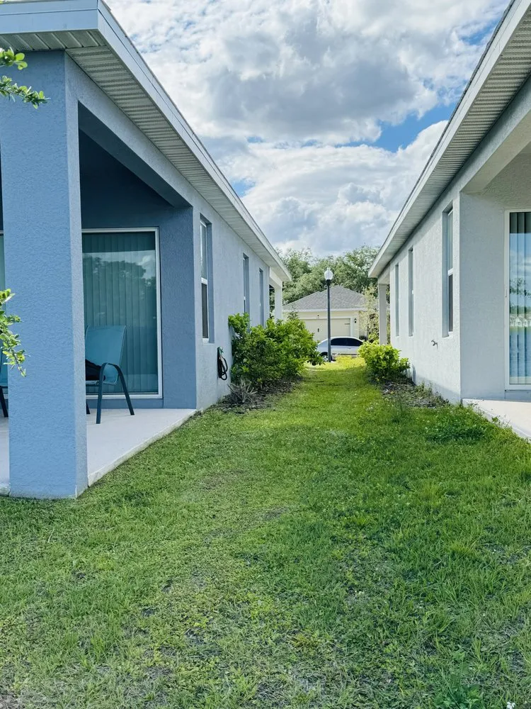 Affordable yard maintenance in Kissimmee, FL by Family Lawn Care