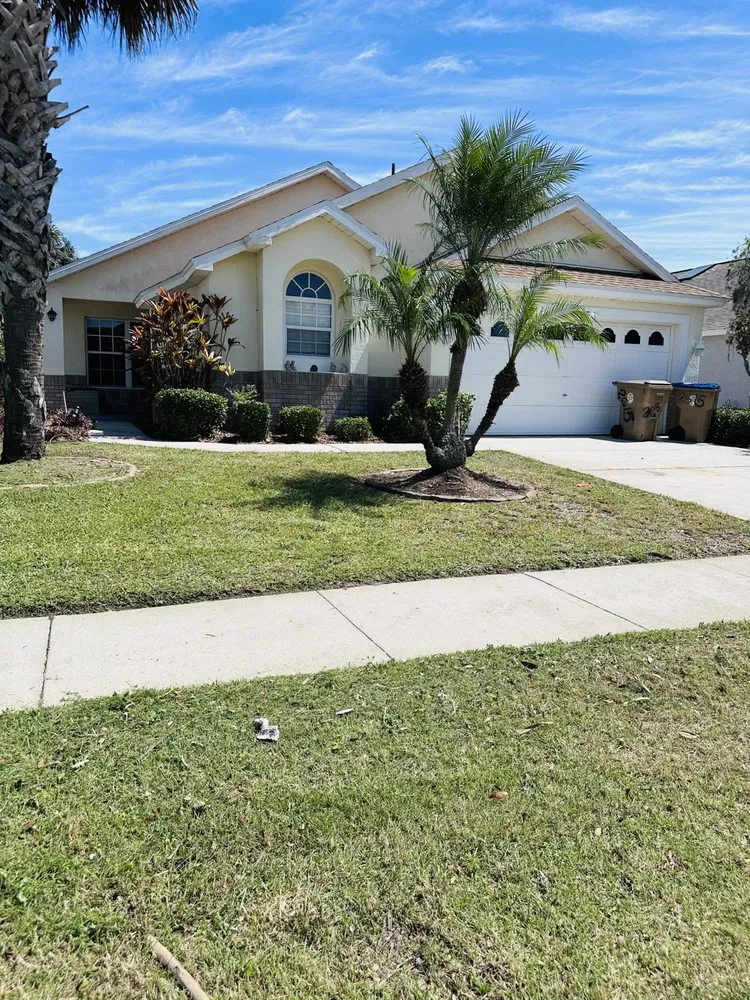 Trusted yard cleanup service in Kissimmee, FL by Family Lawn Care