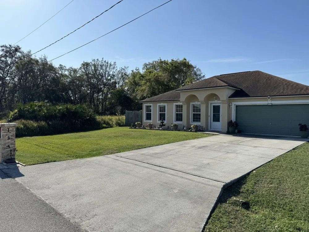 Local outdoor landscaping in Kissimmee, FL by Family Lawn Care