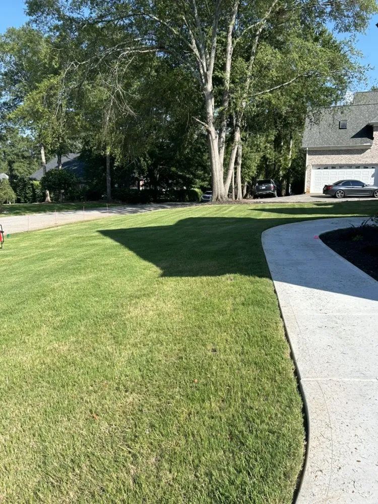 Reliable garden landscaping for year-round maintenance across Piedmont, SC - Family Lawn Care