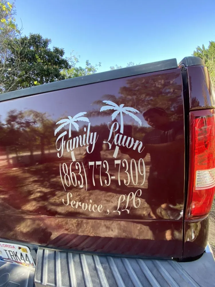 Affordable lawn care service in Wauchula, FL - Family lawn service