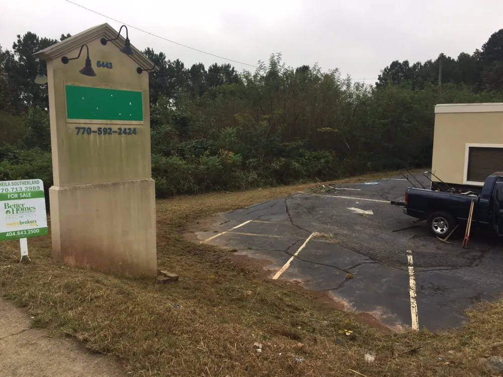 Affordable landscape design in Fayetteville, GA by Family Lawn Services