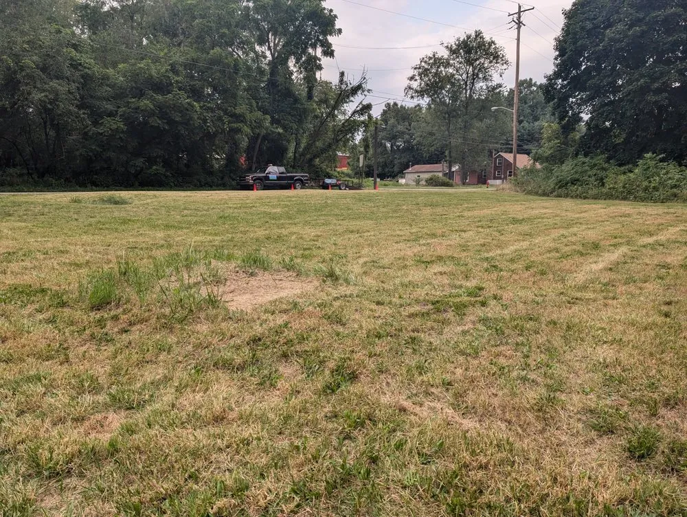 Affordable residential landscaping for outdoor upgrades in Columbiana, OH by Family Mowing