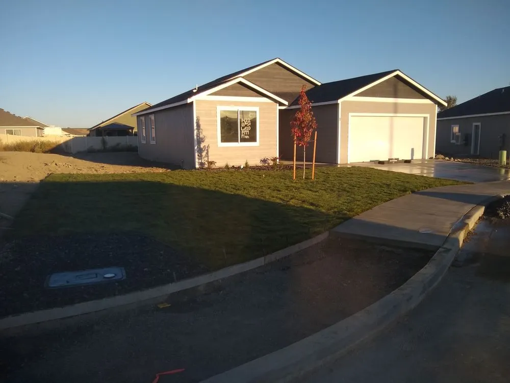 Affordable landscape design in Kennewick, WA - Family Ochoa Landscaping