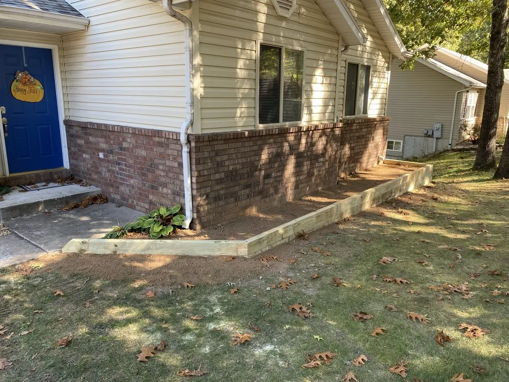Trusted yard cleanup service in Galena, MO - Family Roots