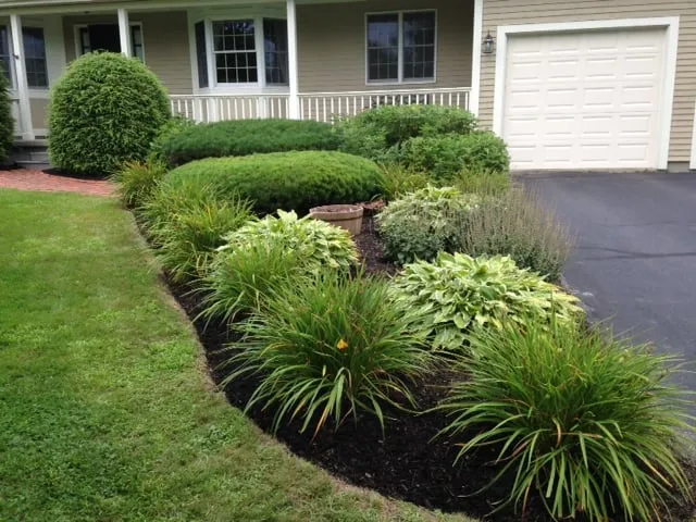 Custom lawn mowing service experts serving Sidney, ME - Family Tree Lawn & Landscape Management