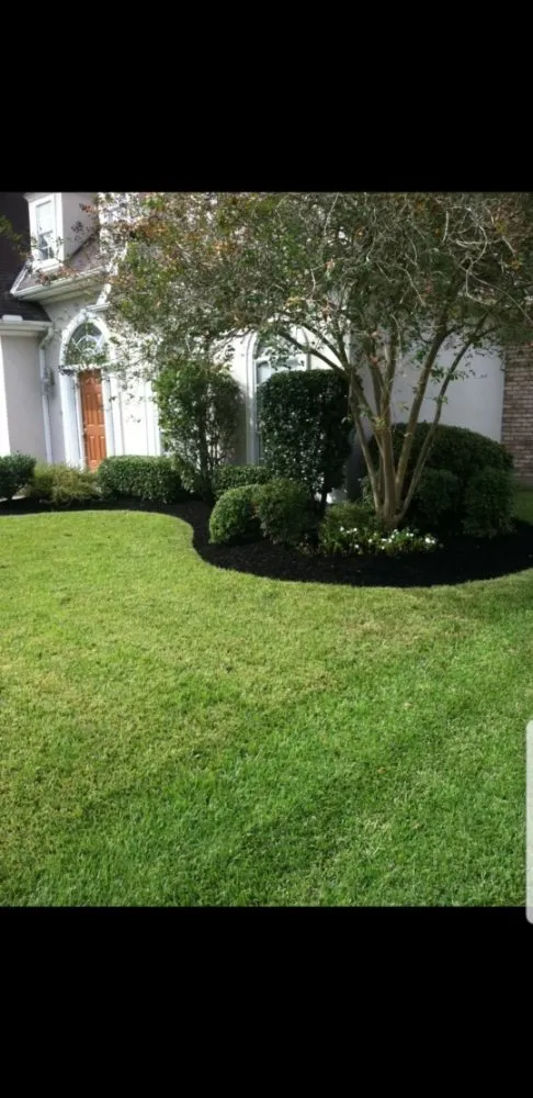Reliable garden landscaping experts serving Willow Grove, PA - Family Values Lawncare And Landscaping