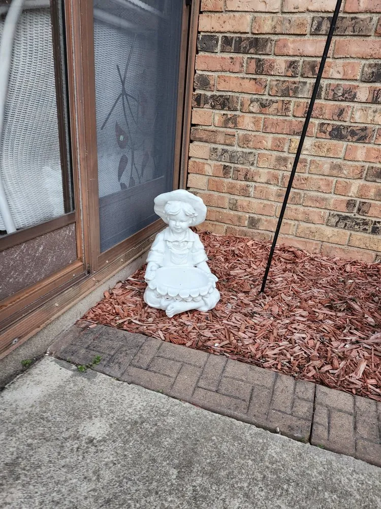 Custom yard maintenance in Indianapolis, IN by Familyman Construction And Landscaping