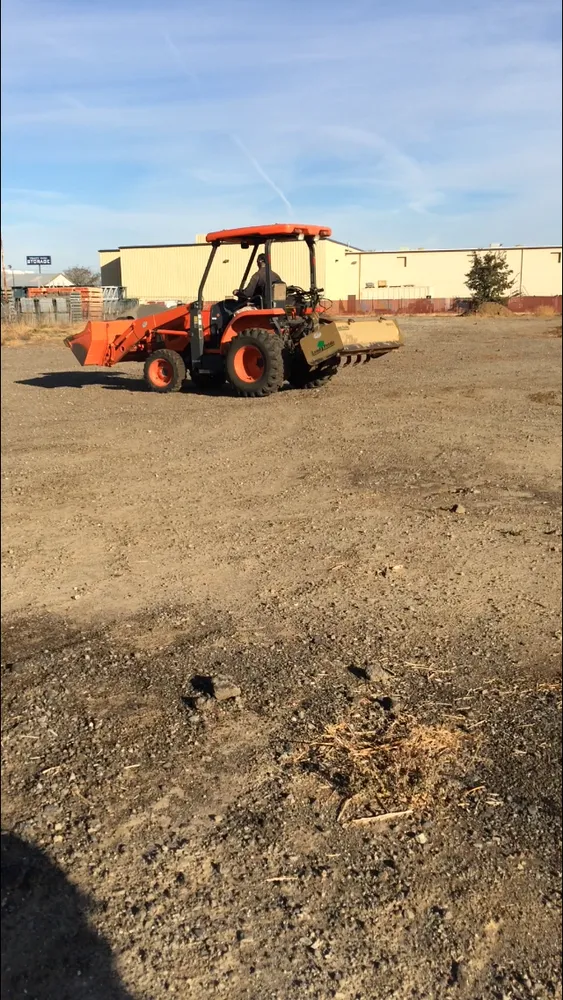 Local residential landscaping experts serving Modesto, CA - Familytree Landscape Contractors