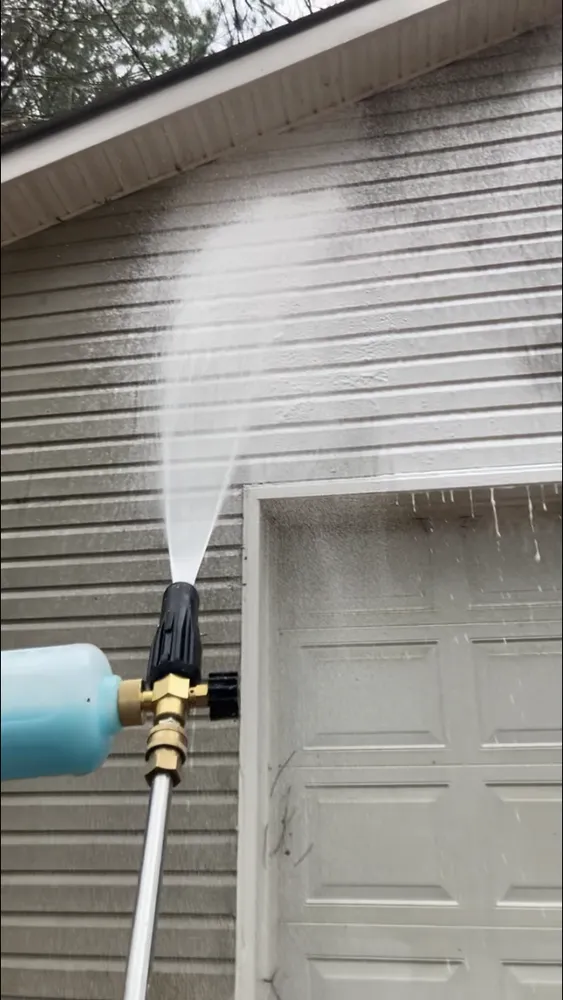 Custom residential landscaping near you in Dothan, AL by Fanning's Exterior Detailing