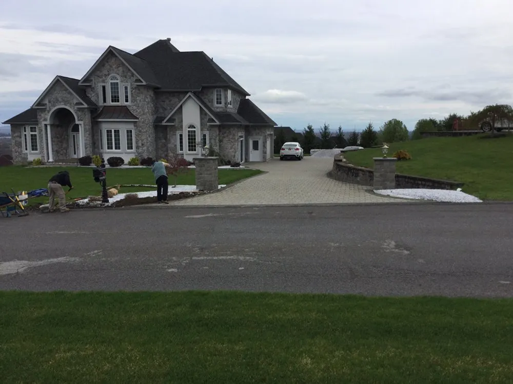 Professional garden landscaping experts serving Poughkeepsie, NY - Fanny Landscaping