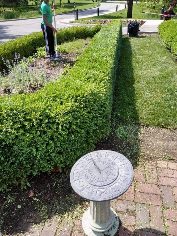 Local lawn mowing service in Anderson, IN - Fantasy Landscape