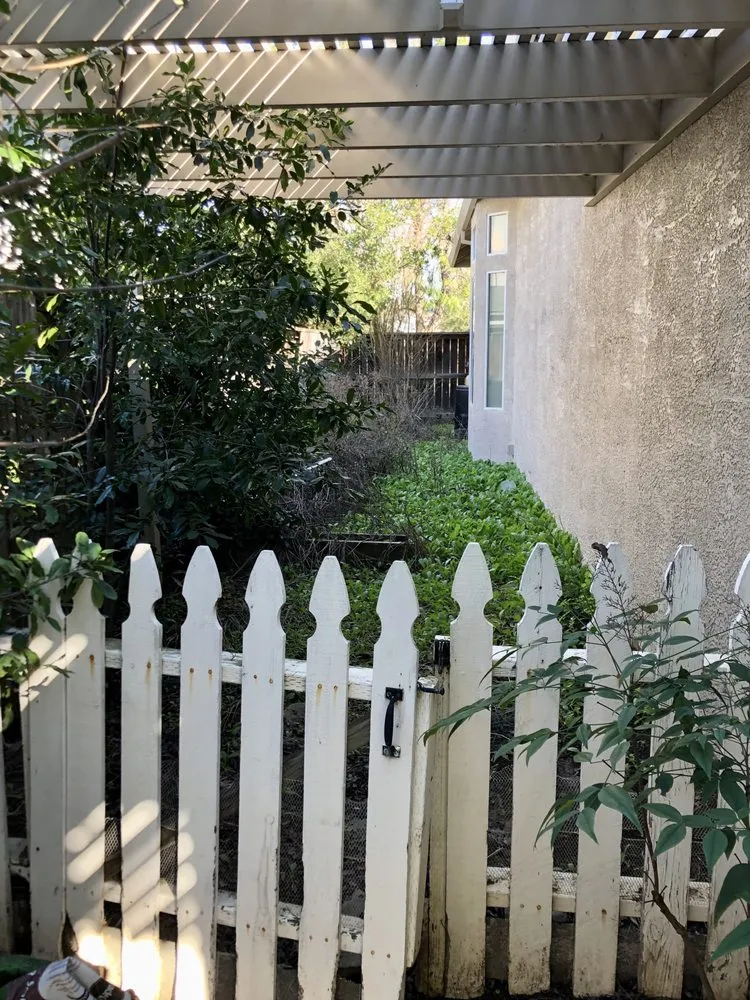 Affordable yard cleanup service experts serving Fair Oaks, CA - Fantasyscapes, Inc.