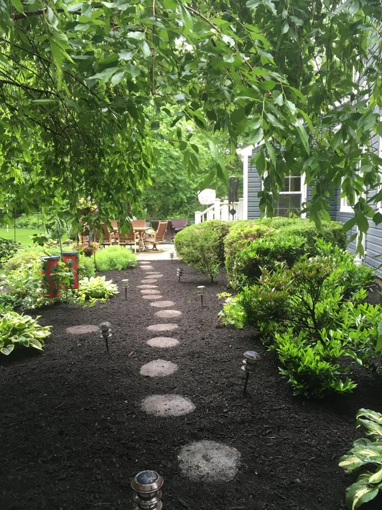 Top-rated residential landscaping in Sommerset, NJ by Farah Landscape & Design