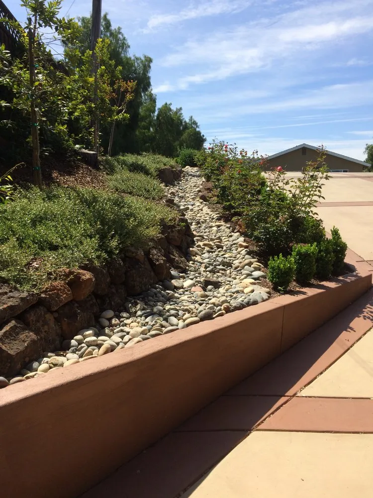 Trusted lawn mowing service in Los Angeles, CA - Farias Landscape