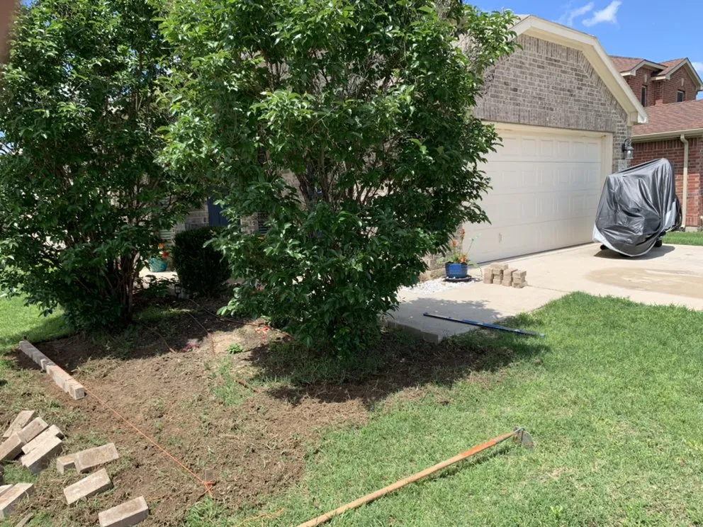 Professional landscape design experts serving Wht Settlemt, TX - Farias Professional Landscaping