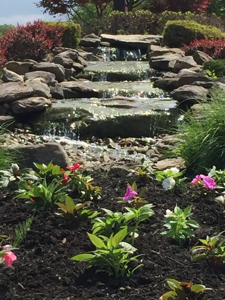 Affordable garden landscaping in Mentor, OH by Farinacci Landscaping