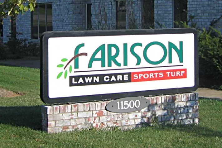 Trusted lawn care service experts serving Louisville, KY - Farison Lawn Care