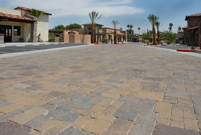 Professional outdoor landscaping in Palm Desert, CA by Farley Interlocking Pavingstones