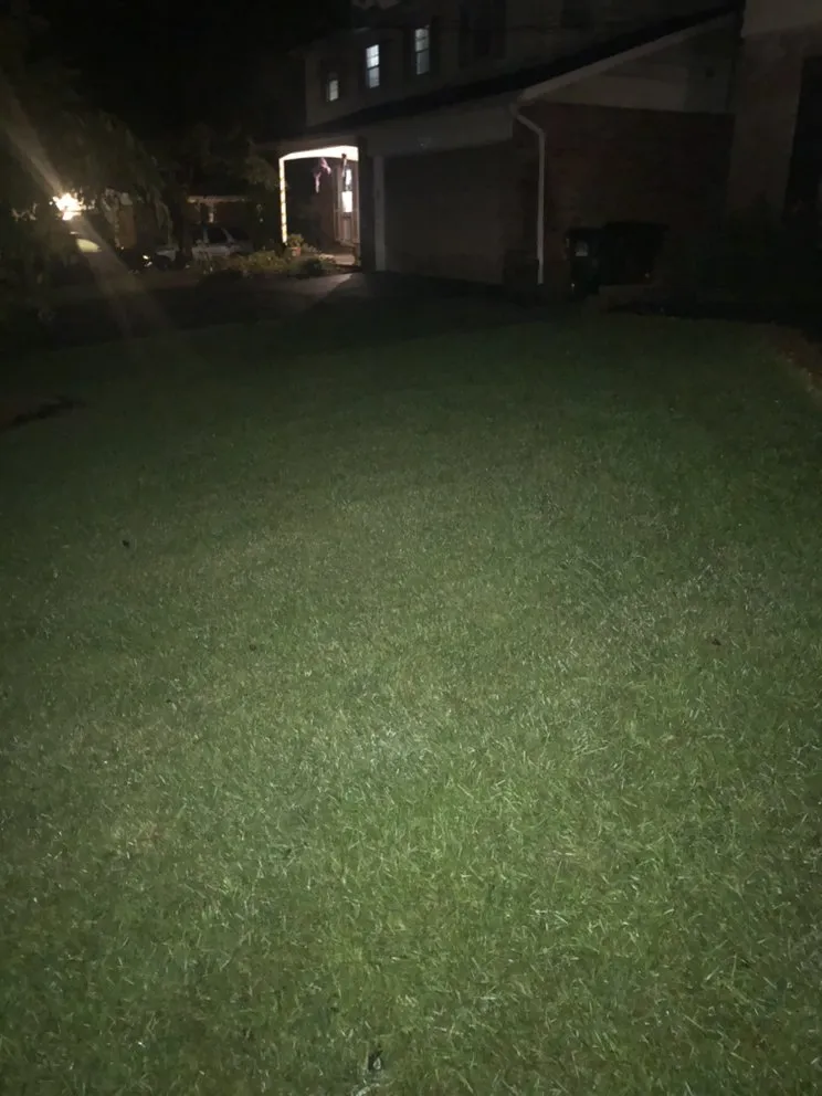 Expert lawn mowing service experts serving Cincinnati, OH - Farleyx2 Lawn Service