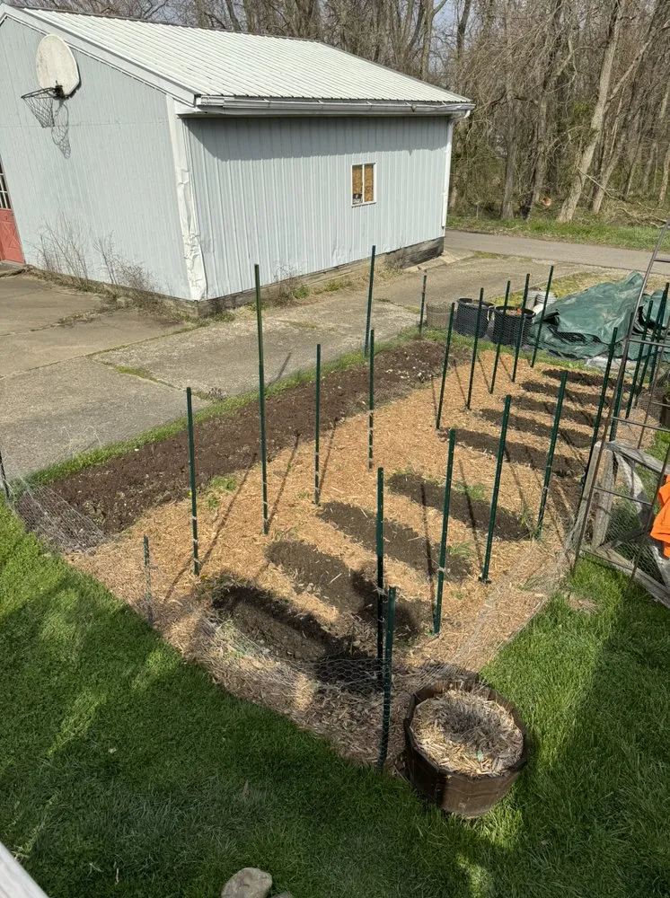 Professional outdoor landscaping in Zanesville, OH by Farmer Tae Landscaping