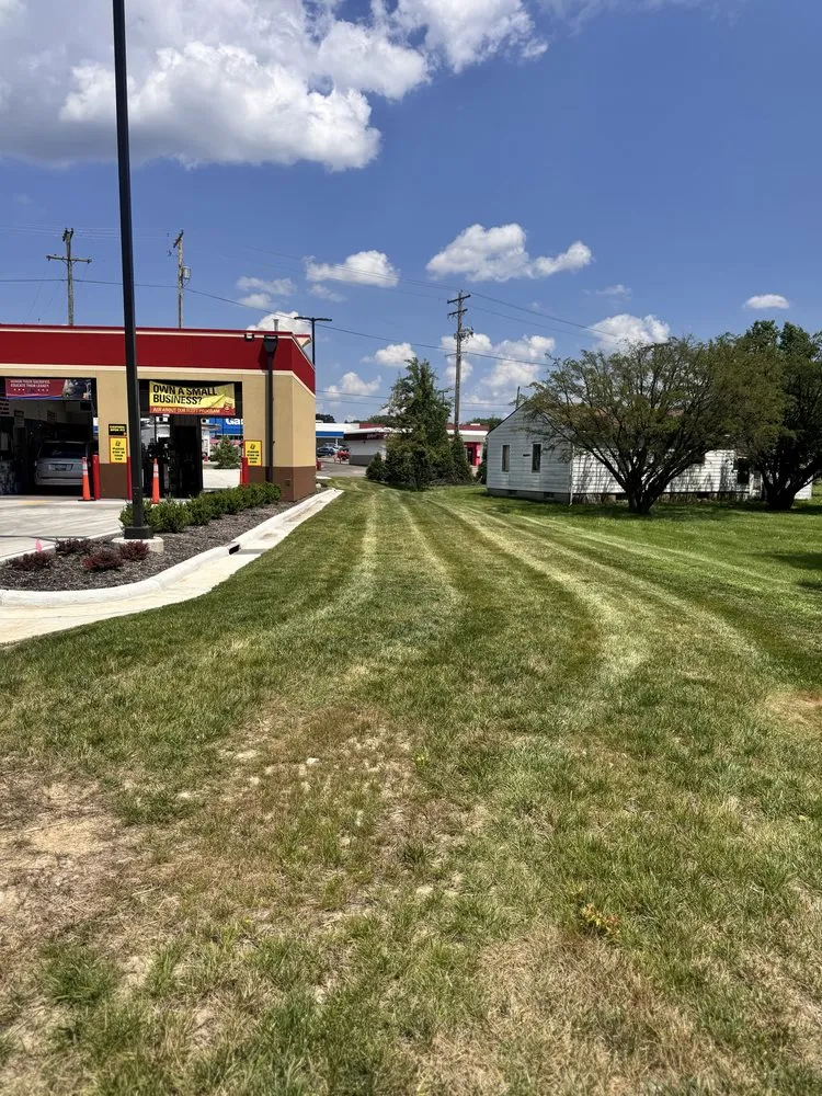 Affordable garden landscaping for beautiful yards in Zanesville, OH by Farmer Tae Landscaping