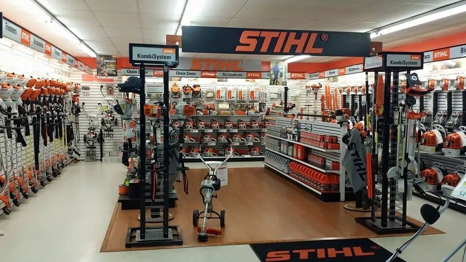 Professional yard maintenance in Kernersville, NC by Farmers Feed & Seed