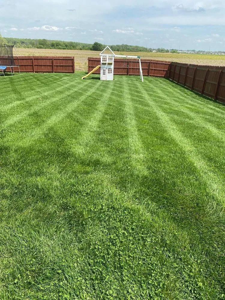 Expert garden landscaping in Evansville, IN - Farmers Lawn & Landscape