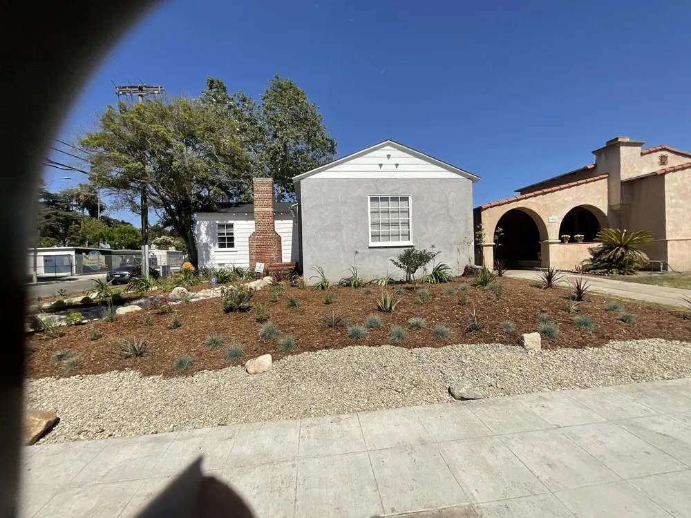 Expert garden landscaping in Pasadena, CA by Farmore Landscaping