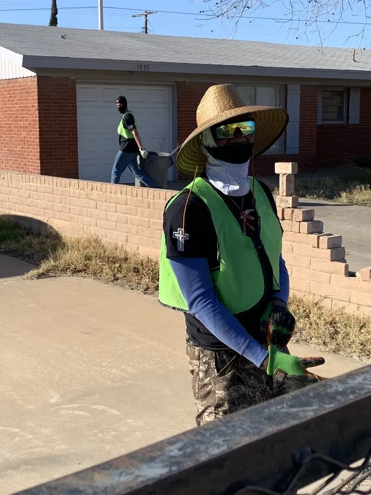 Reliable yard cleanup service for homes in Odessa, TX by Farmscapes Landscapes & Services