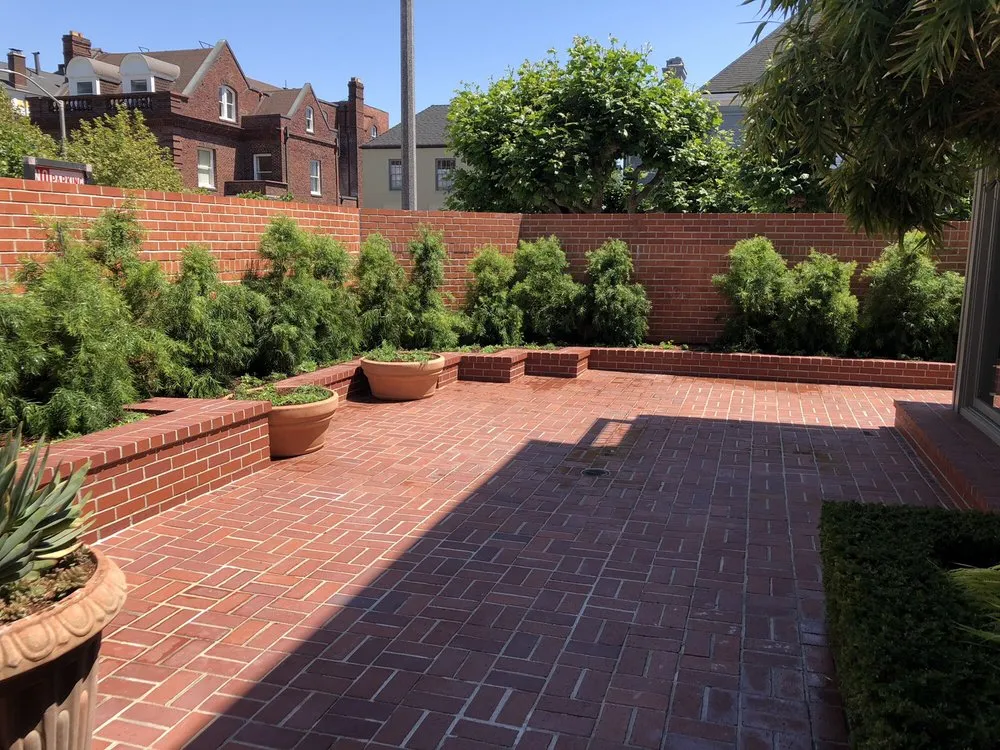 Custom landscape design for homes in Corte Madera, CA by Farnsworth Landscaping