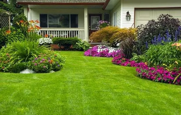 Affordable residential landscaping in River Ridge, LA by Farrell's Landscaping & Tree Service
