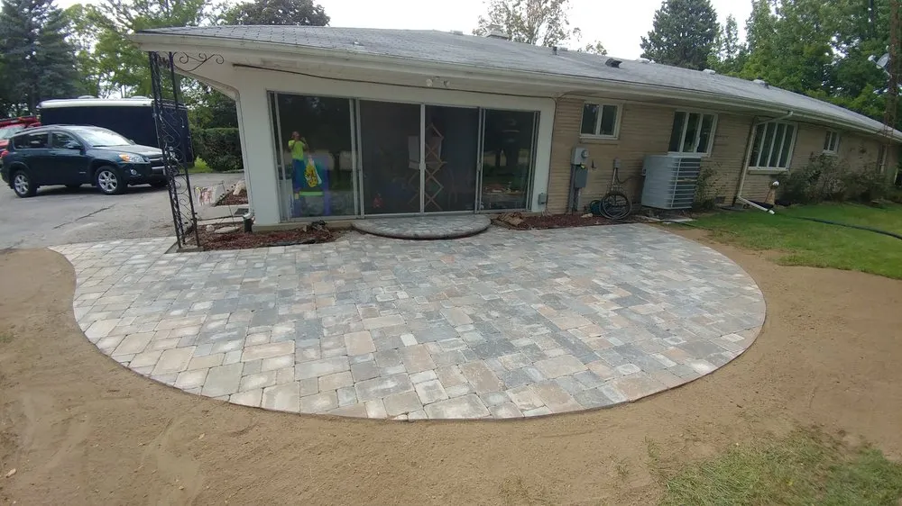 Top-rated residential landscaping experts serving Bryan, OH - Farrell's Lawn & Garden Center