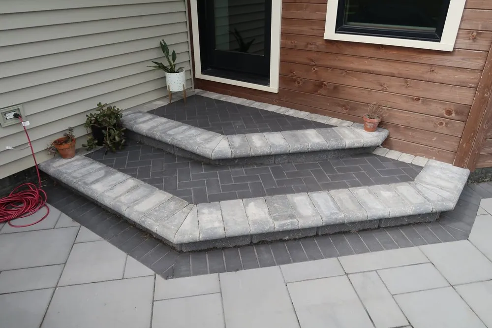 Local residential landscaping experts serving Bryan, OH - Farrell's Lawn & Garden Center