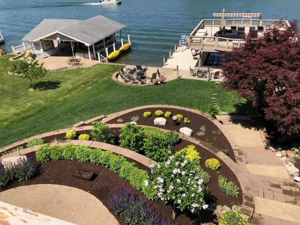 Reliable garden landscaping for beautiful yards across Mount Vernon, OH - Fast Eddy's Grounds Maintenance