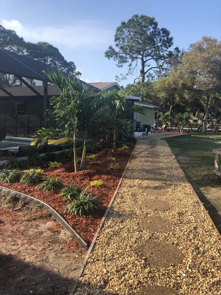 Reliable garden landscaping in Palmetto, FL - Fast Lawnscapes