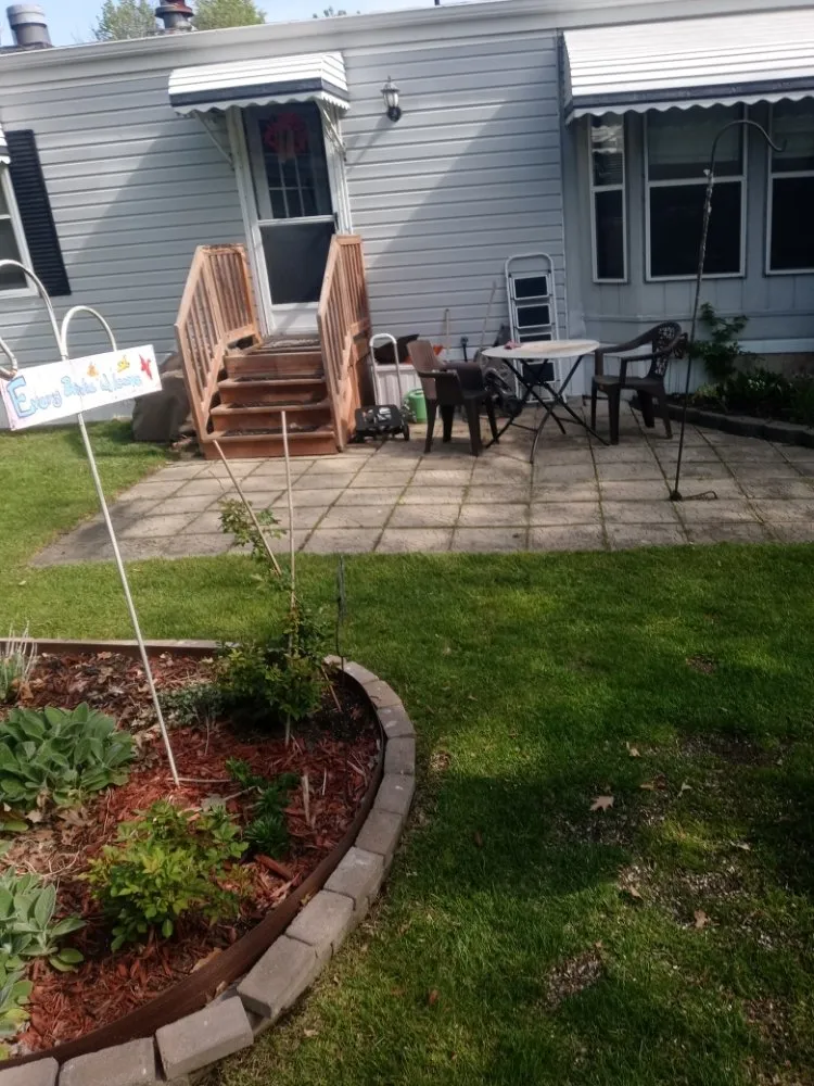 Local yard maintenance for year-round maintenance in Flint, MI by Fast N EZ Lawncare & Cleaning