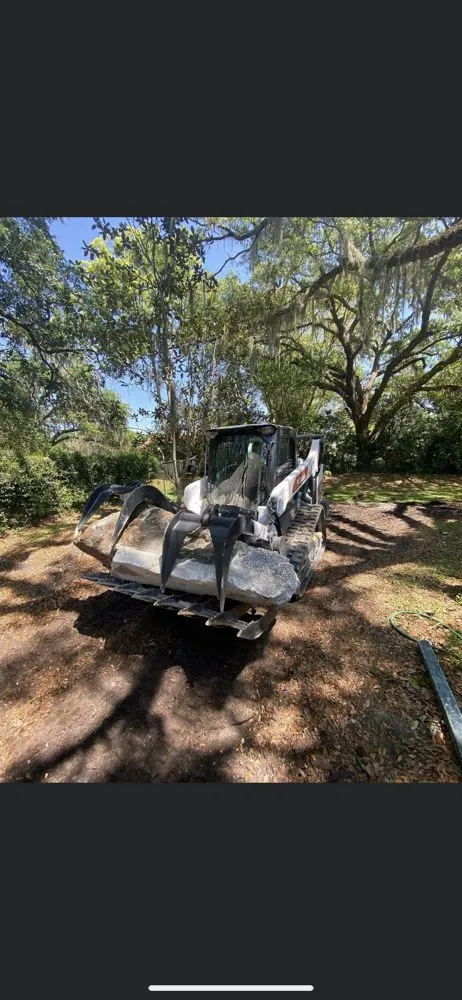 Trusted lawn mowing service in Tampa, FL - Fast Tracks Land Management