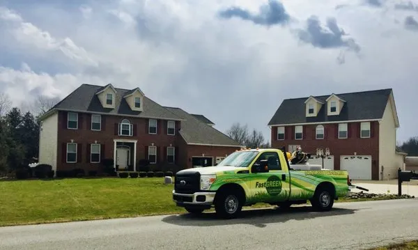 FastGREEN Lawn Services Logo