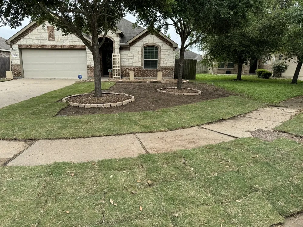 Custom outdoor landscaping in Katy, TX by Fastlife Xpress