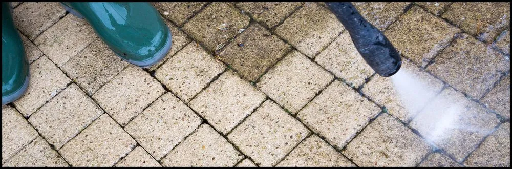 Affordable lawn care service for beautiful yards across Glasgow, KY - Fasttrak Mowing and Exterior Cleaning