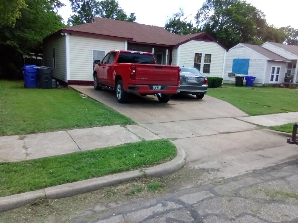 Local lawn care service experts serving Waco, TX - Fat Boyz Landscaping