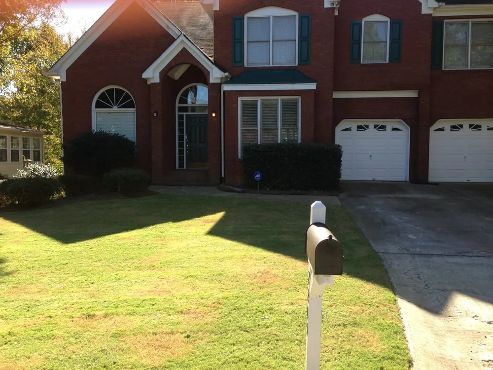 Top-rated yard cleanup service in Acworth, GA by Father and Son Lawn Care