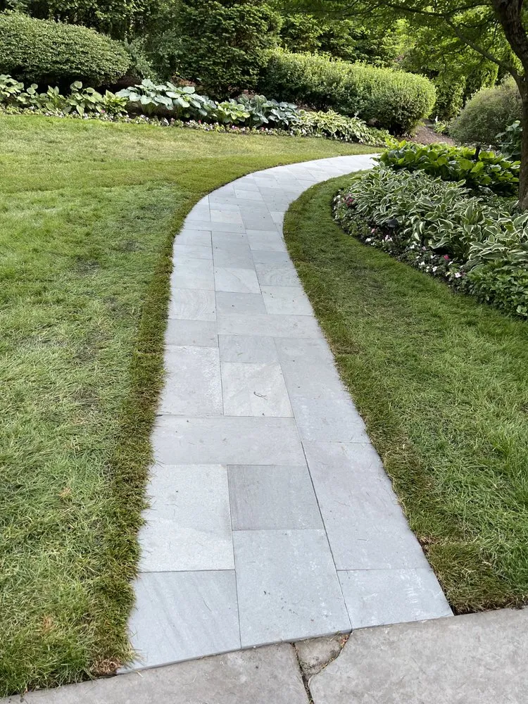 Affordable yard maintenance in Evanston, IL - Father And Son Rodriguez Lawn Care