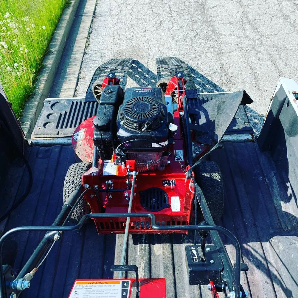 Top-rated yard cleanup service in Vernon Hills, IL - Fauscapes Landscaping & Snow Removal